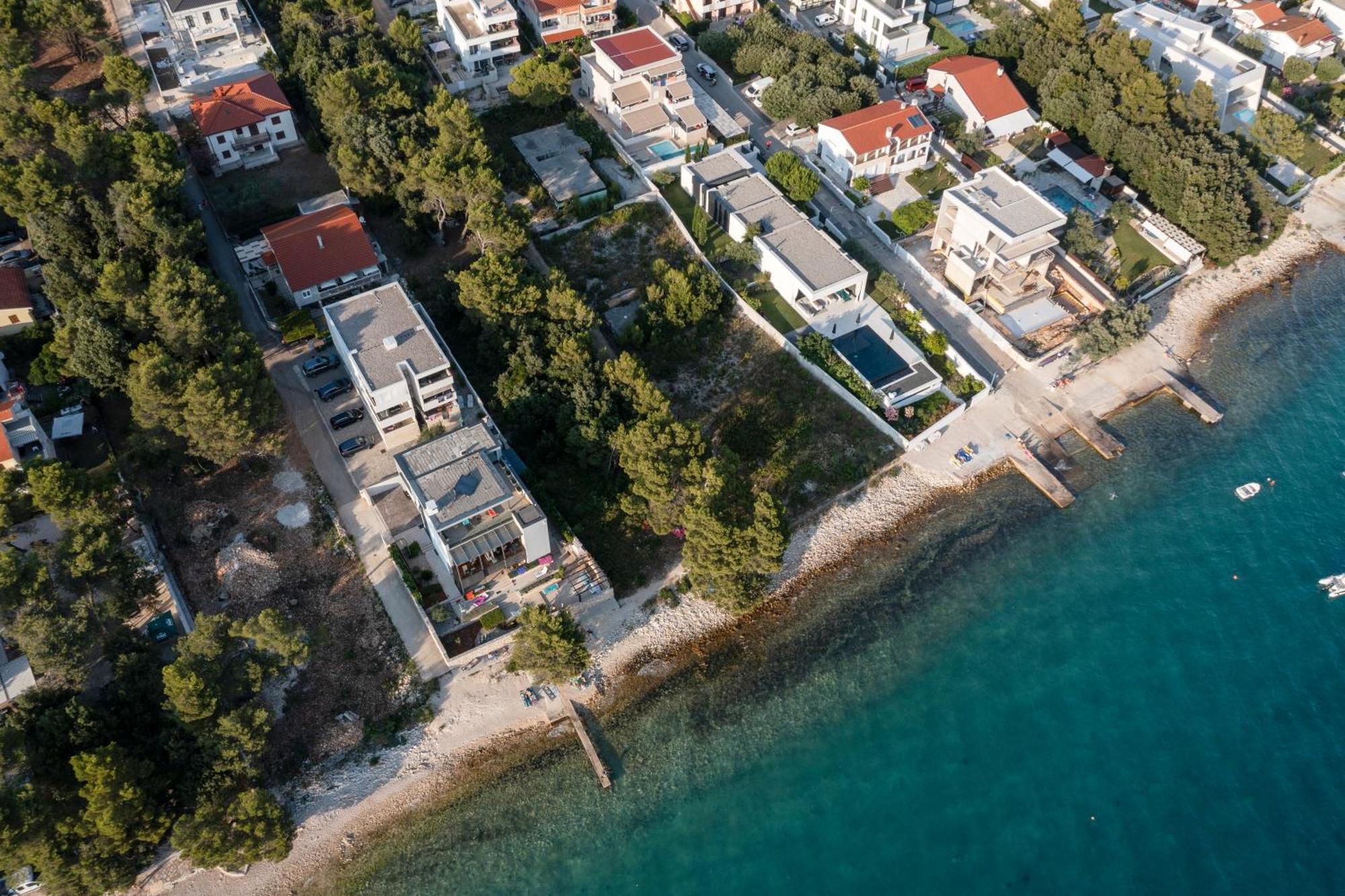 Apartment Anamaria With Seaview Petrcane Eksteriør bilde